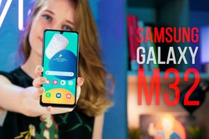 Смартфон Samsung Galaxy M32. ГіперМонстр? Огляд