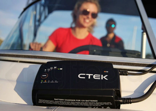 Інтелектуальний зарядний пристрій CTEK M15 EU (40-192)