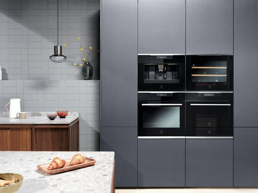 Морозильна камера Electrolux KBB5X