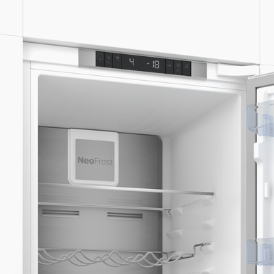 Холодильник Beko BCNA306E3S