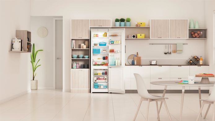Холодильник Indesit ITIR 4201 W UA