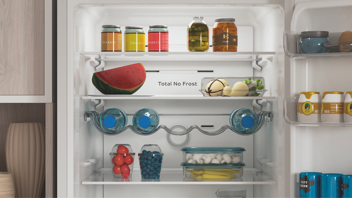 Холодильник Indesit INFC9 TI22W