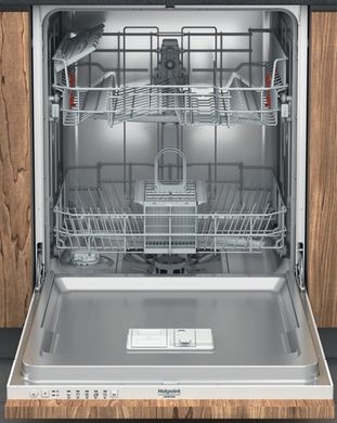 Посудомоечная машина Hotpoint-Ariston HIS3010