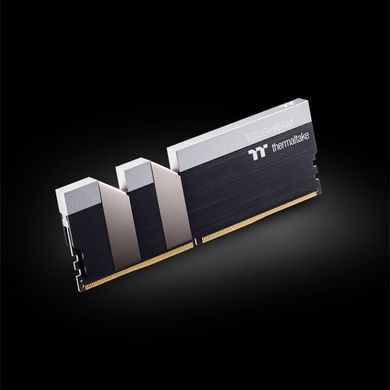Оперативна пам'ять Thermaltake TOUGHRAM DDR4 3600 16GB KIT (8GBx2) Black (R017D408GX2-3600C18A)