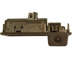 Камера заднього виду в ручку багажника Prime-X TR-07 CAN+IPAS (Audi  / SKODA /VW)