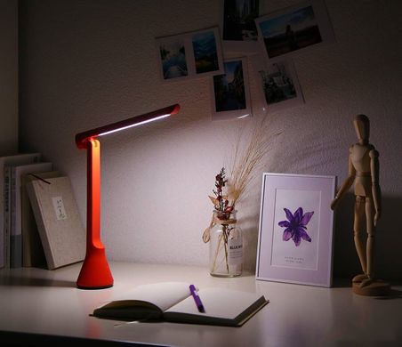 Настольная лампа с аккумулятором Yeelight USB Folding Charging Table Lamp Red
