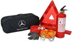 Набір автомобіліста Poputchik Mercedes-Benz кросовер / мінівен 01-067-к Чорний (01-067-к)