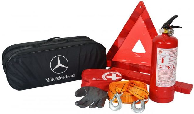 Набір автомобіліста Poputchik Mercedes-Benz кросовер / мінівен 01-067-к Чорний (01-067-к)