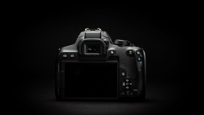 Фотоапарат Canon EOS 850D Body Black (3925C017)