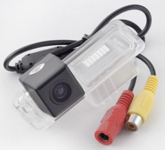 Камера заднего вида iDial CCD-105 Skoda SuperB