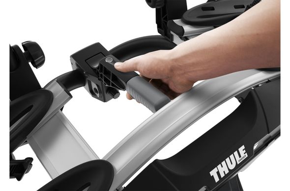 Велокріплення на фаркоп для 2-х велосипедів Thule VeloCompact 2 13-pin TH924001 Black/Aluminium